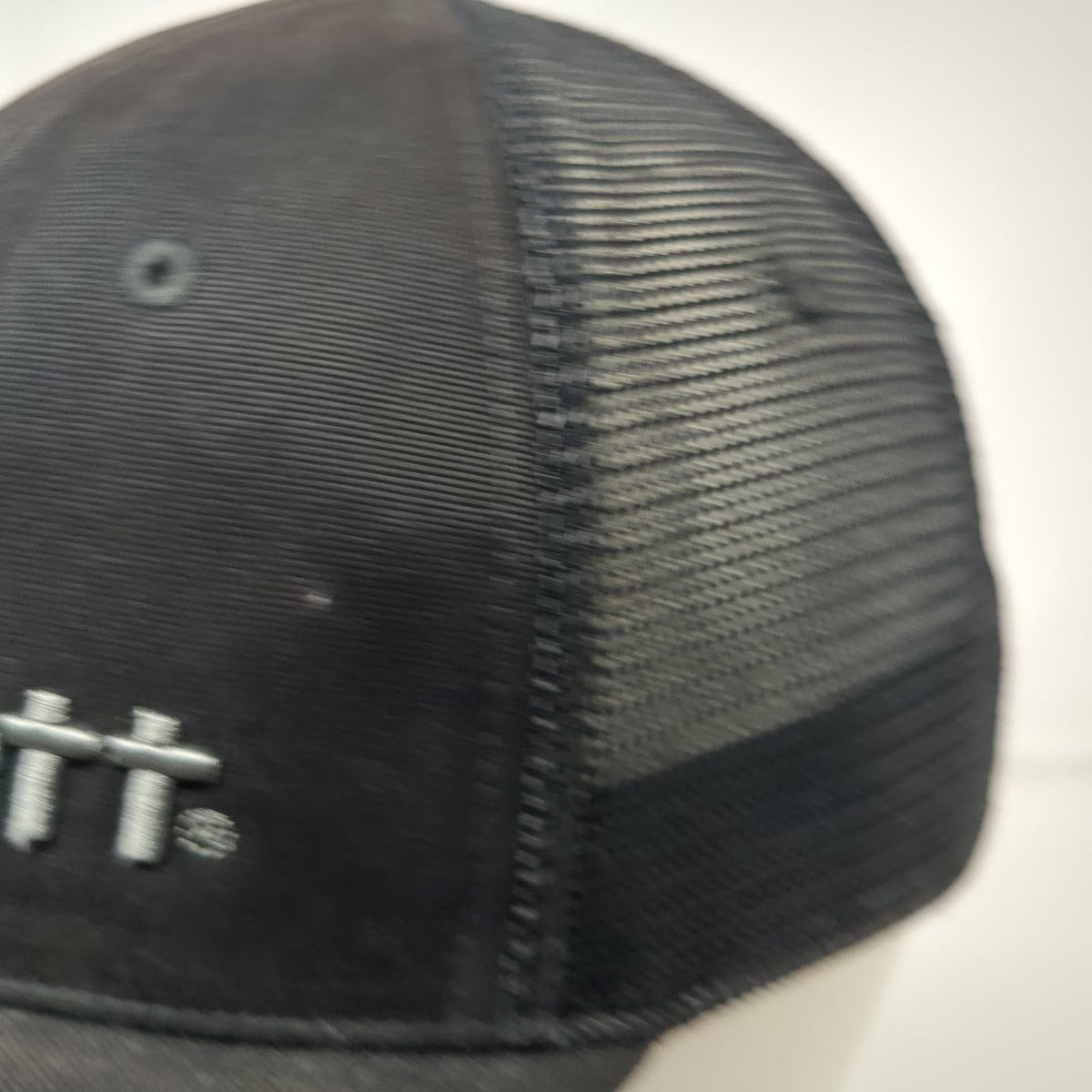 Carhartt Trucker Hat Black Gray One Size Snapback Mesh Embroidered Canvas Logo