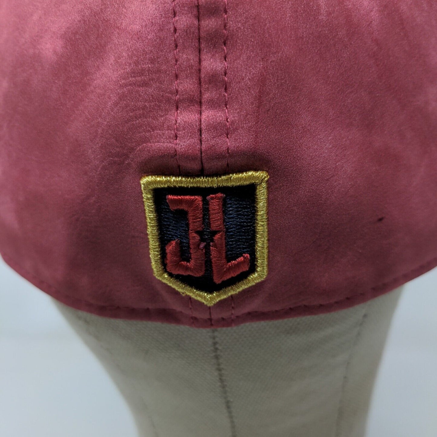 New Era Justice League Women's Fitted Hat Size 7 1/4 Red Embroidered Logo