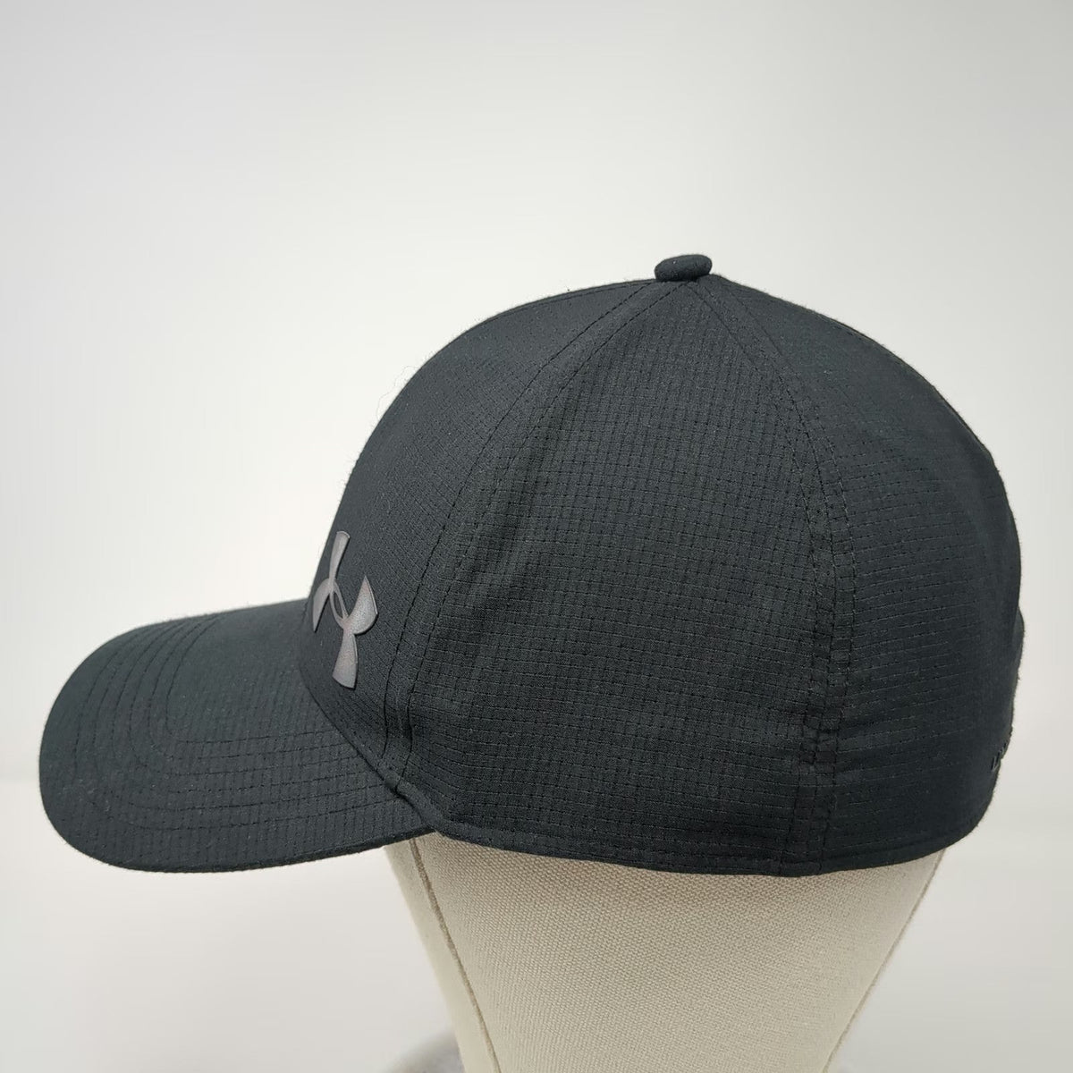 Under Armour Baseball Cap Black XL Fitted Textured Polyester Stretch Fit Hat