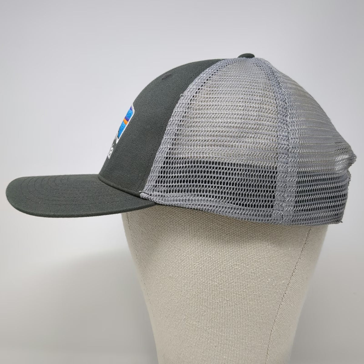 Patagonia Trucker Hat Gray One Size Mesh Snapback Fitz Roy Mountain Logo Hat