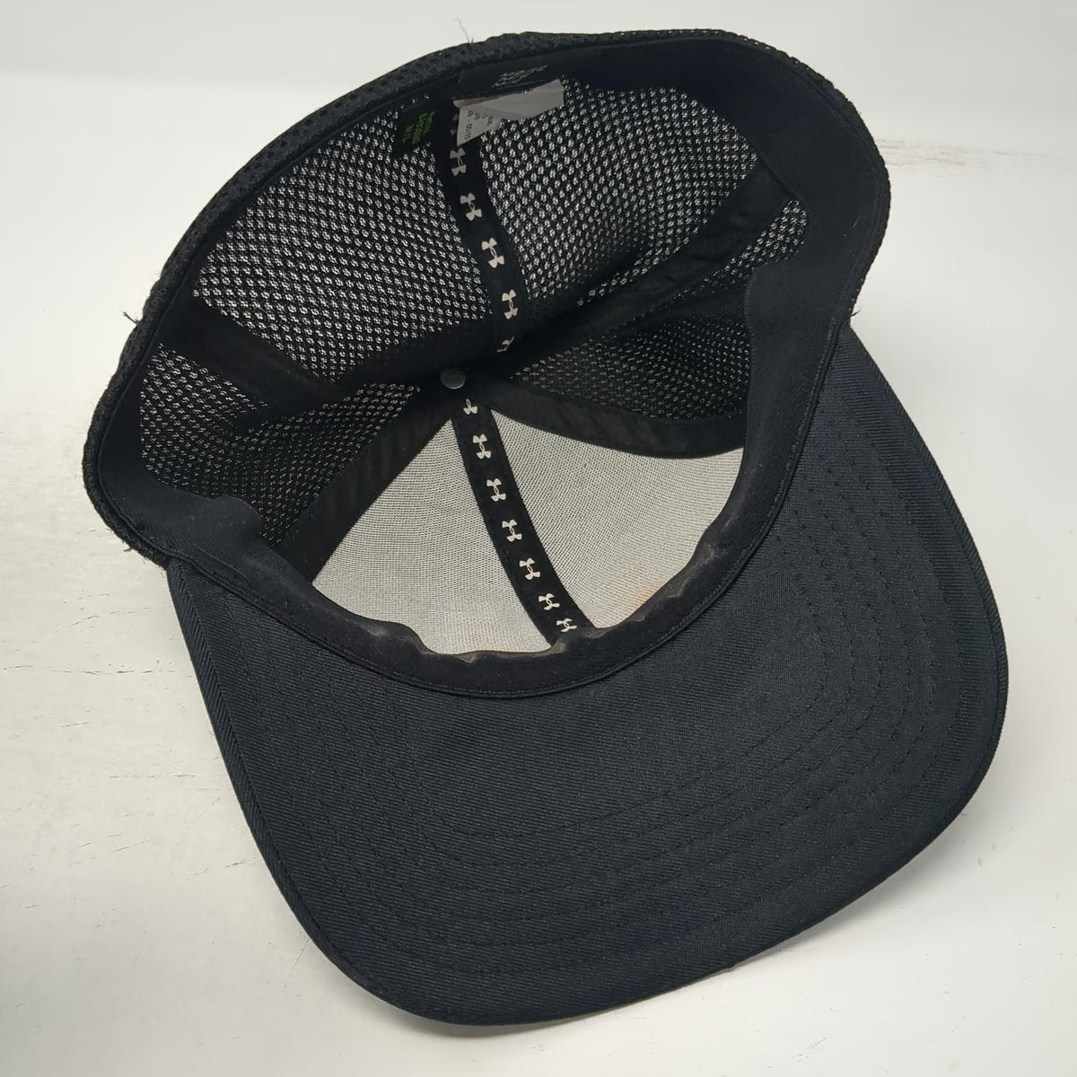 Under Armour Baseball Cap Black L Mesh Back Stretch Fit UA Golf Logo Curved Hat
