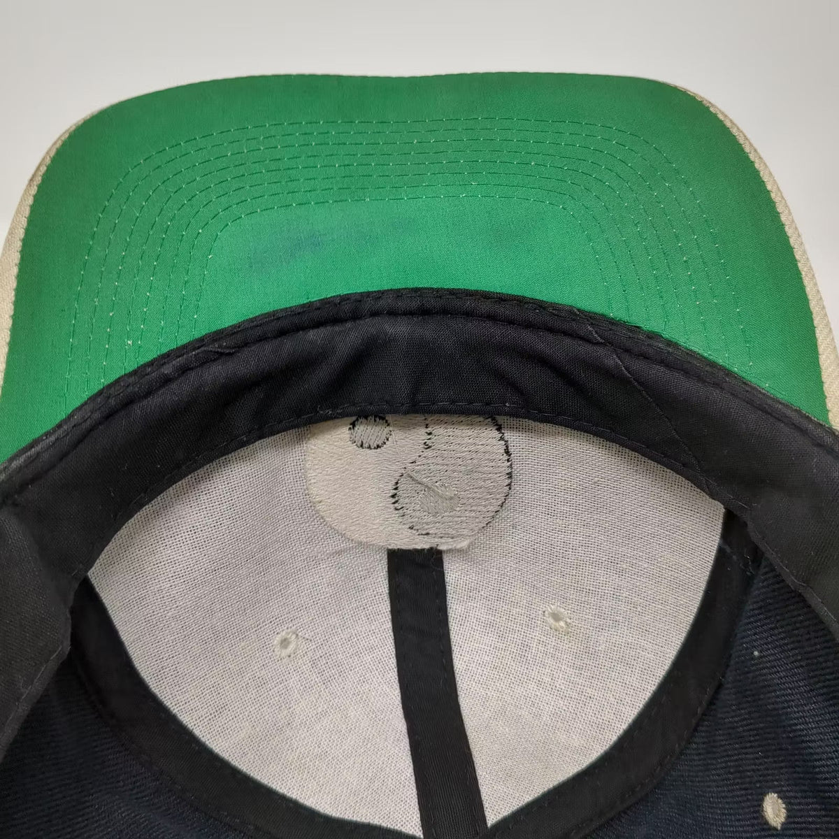 H. Kap Yin Yang Symbol Snapback Hat Blue White OS Green Underbrim Two Tone