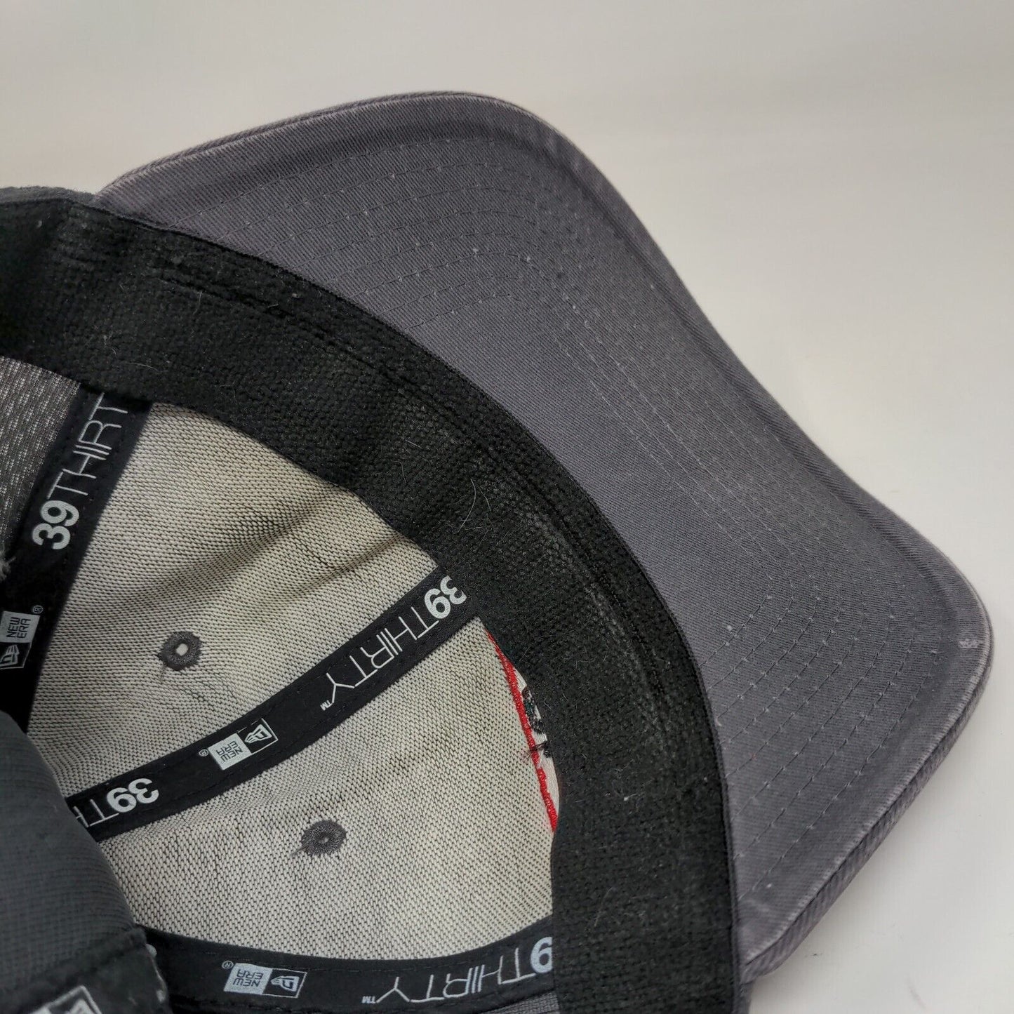 Pierce Mesh Back Fitted Hat Gray Large-XL Embroidered New Era 39Thirty