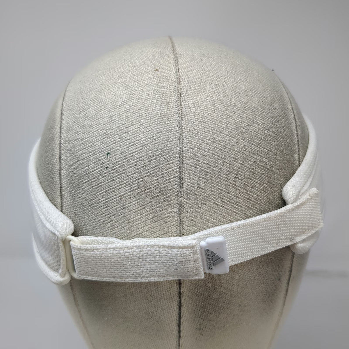 Adidas Visor White One Size Aeroready Moisture Wicking Strapback Golf Tennis Hat
