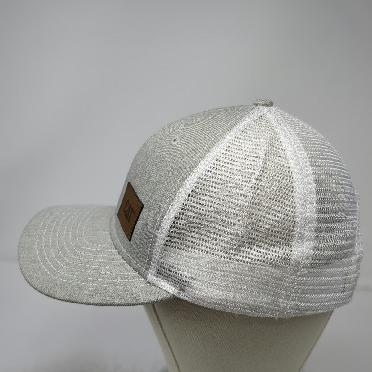 Cat Baseball Cap Gray One Size Snapback Mesh Back Logo Patch Trucker Work hat