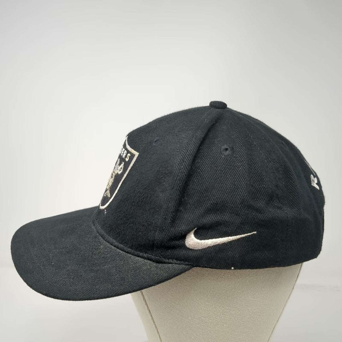 Nike Raiders NFL Black Baseball Cap Pro Line Authentic Snapback Hat Vintage