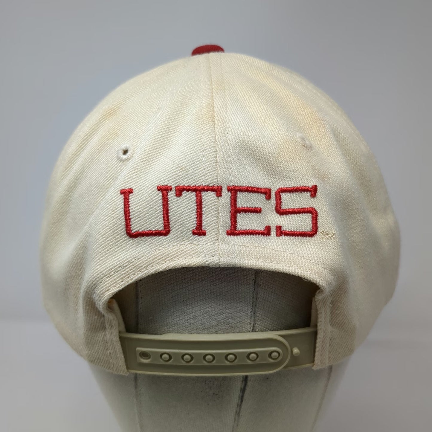 Utah Utes NCAA Adidas Snapback Hat Beige Red One Size College Vault Flat Brim