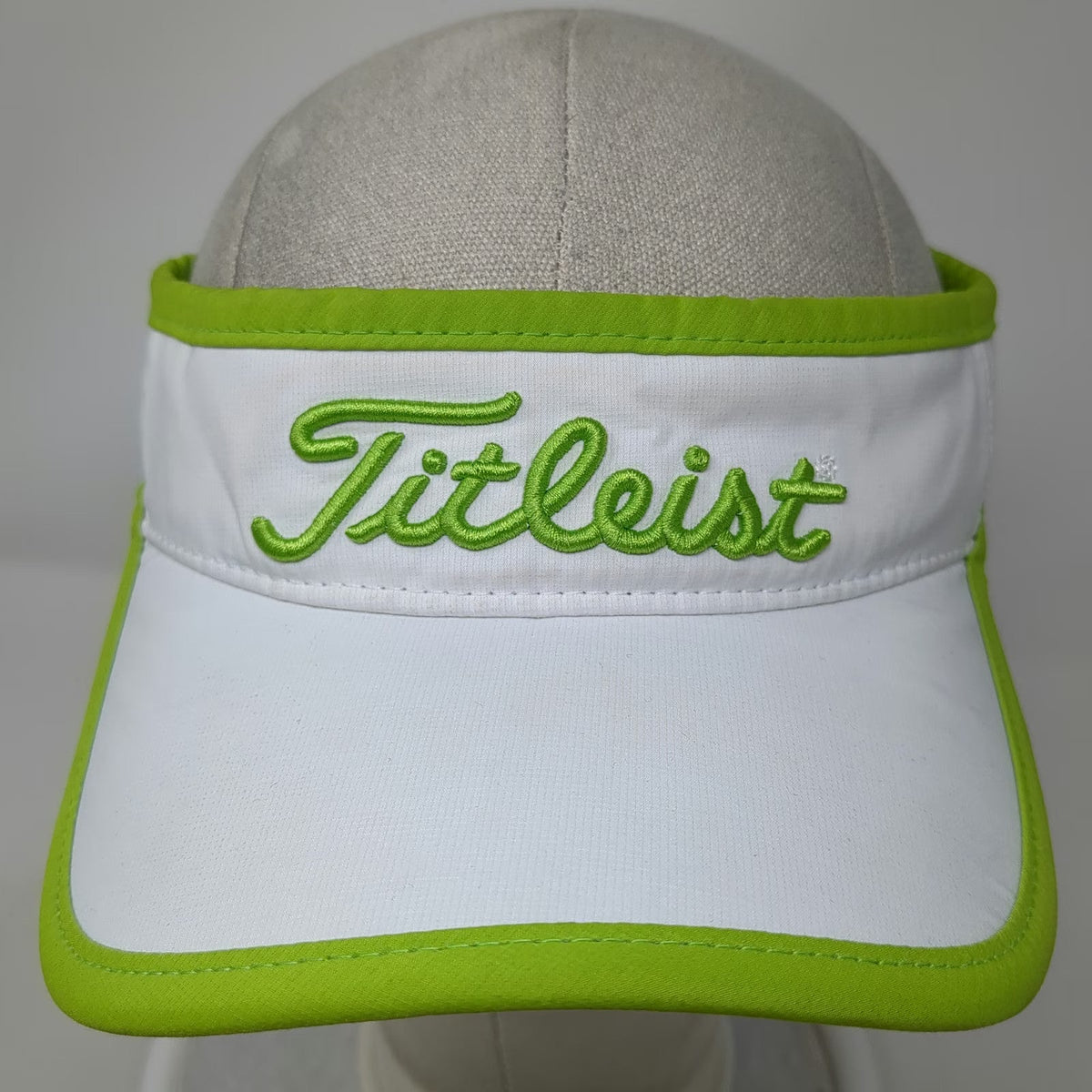 Titleist Visor White Green One Size Embroidered Logo Slideback Strap Golf Hat