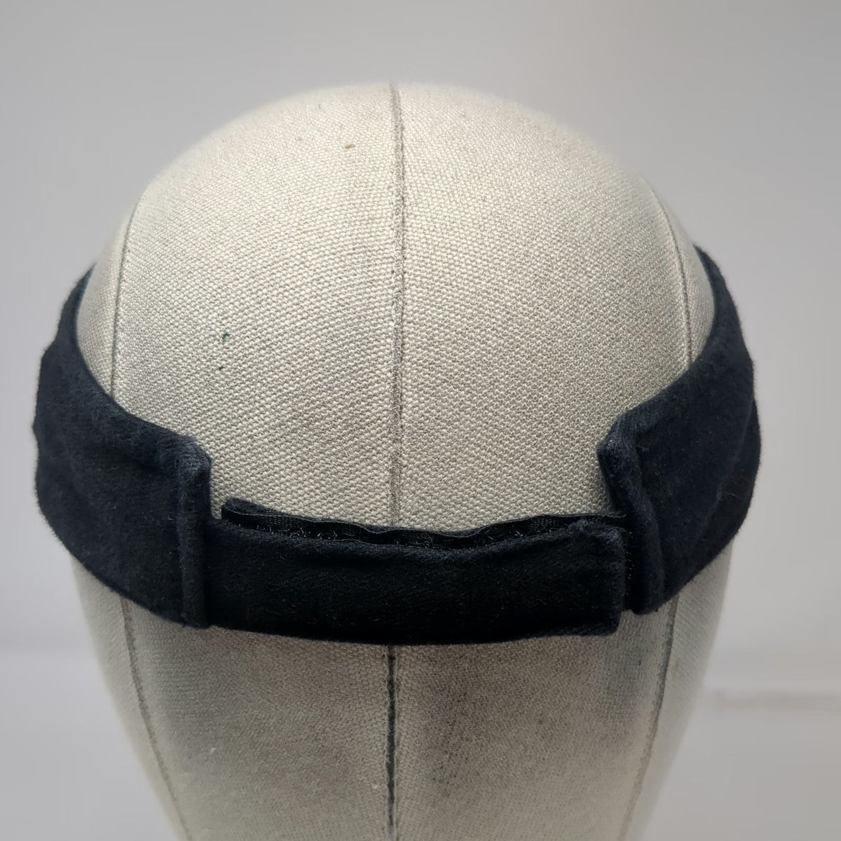 Rima Visor Hat Black Brown One Size West Indies St. Kitts Nevis Est 1624 Palm