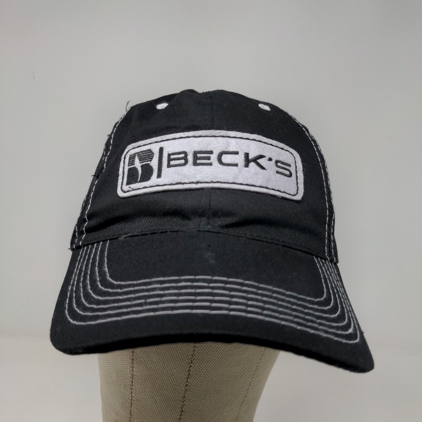 Beck's Seeds Men's Strapback Hat Black White OSFA Embroidered Logo Cotton