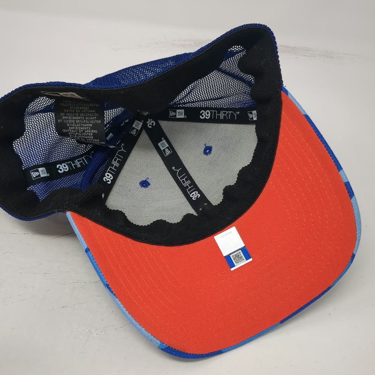 Florida Gators NCAA New Era 39THIRTY Cap Blue L Camo Mesh Stretch Geometric Hat
