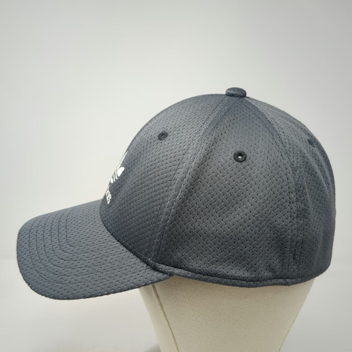 Adidas Baseball Cap Gray XL A-FLEX Stretch Fit Breathable Mesh Trefoil Logo hat