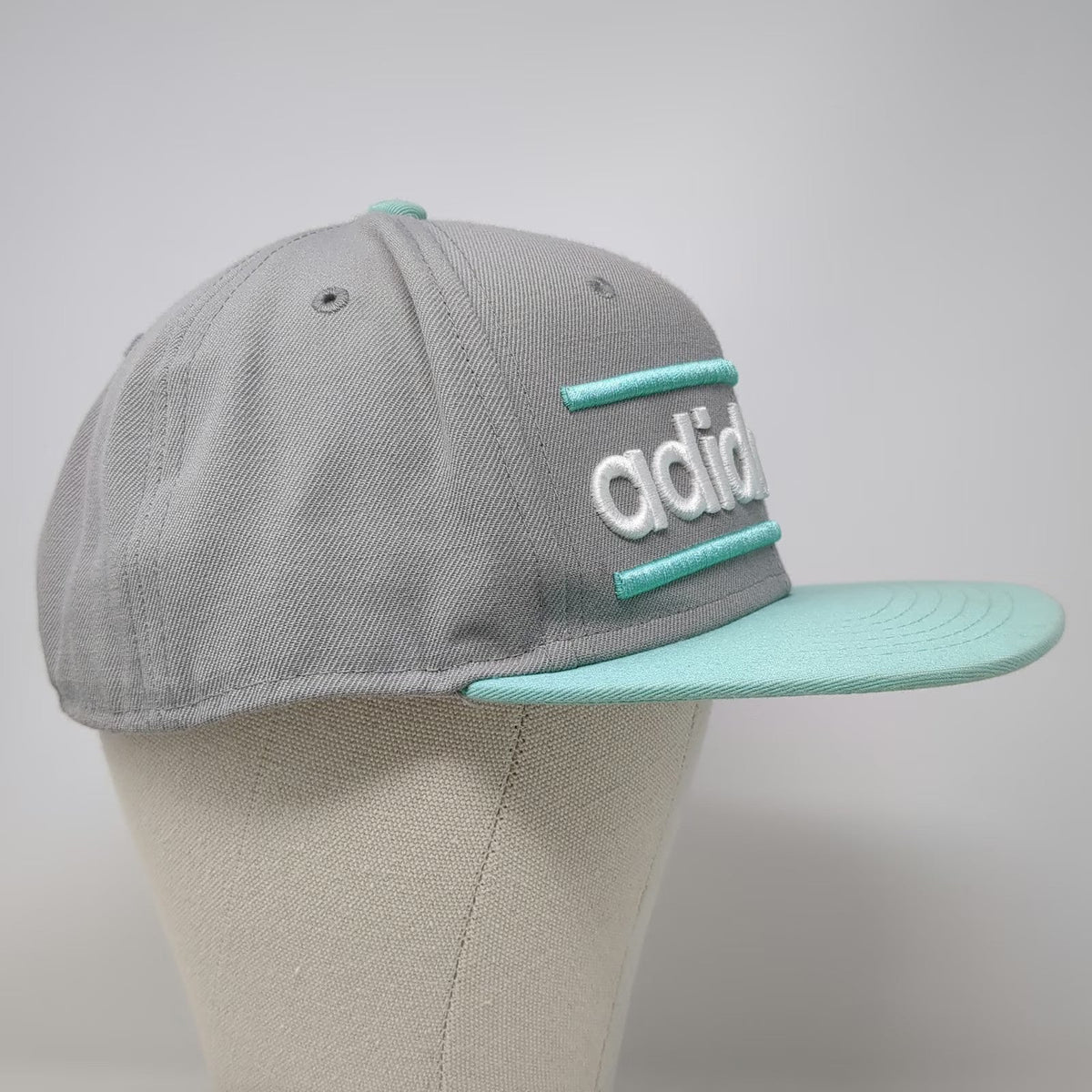 Adidas Snapback Hat Gray Green White OSFM Trefoil Originals Flat Brim Logo Cap