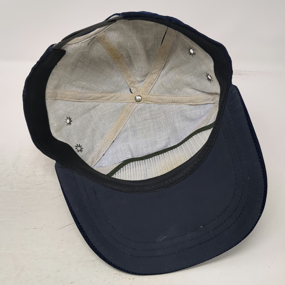 Snapback Blue One Size Velvet Embroidered Zuber Family Crest Coat of Arms Hat
