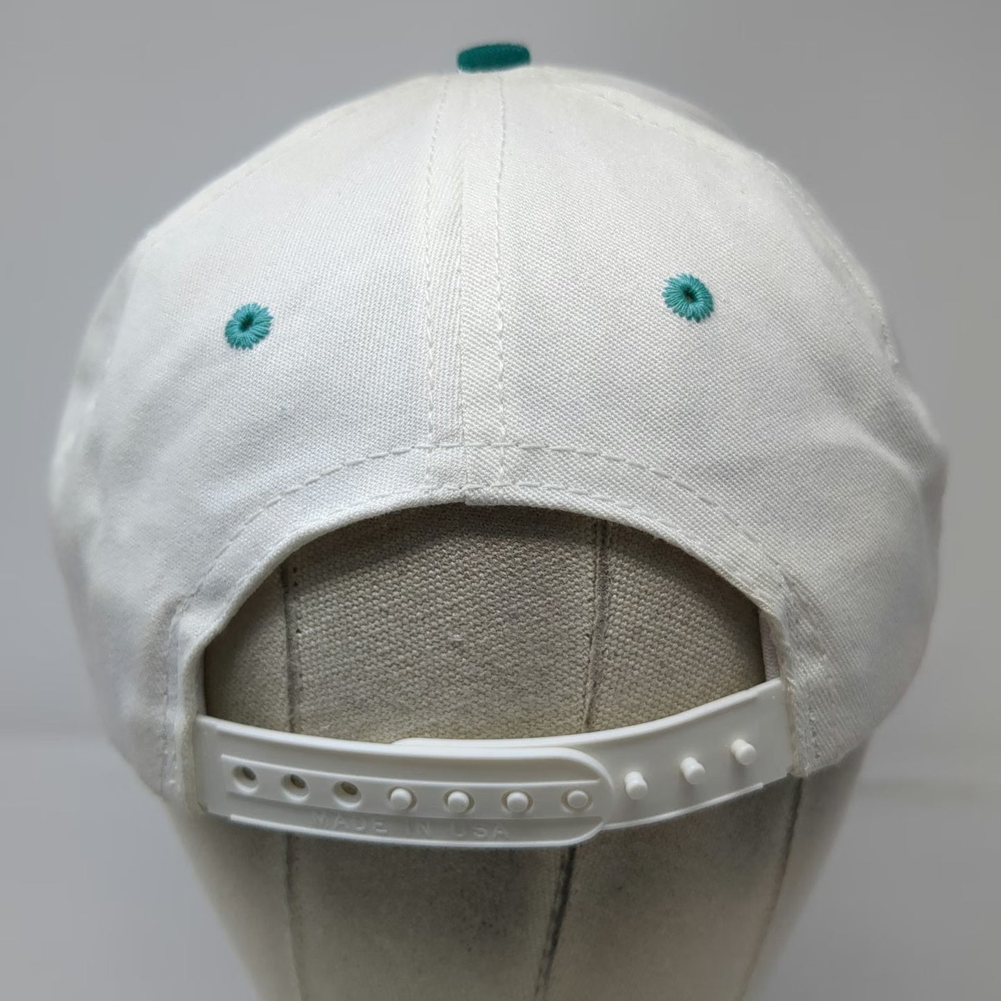 Acme Clothing Snapback White Vintage Bugs Bunny Golf Rope Hat Made in USA 1991