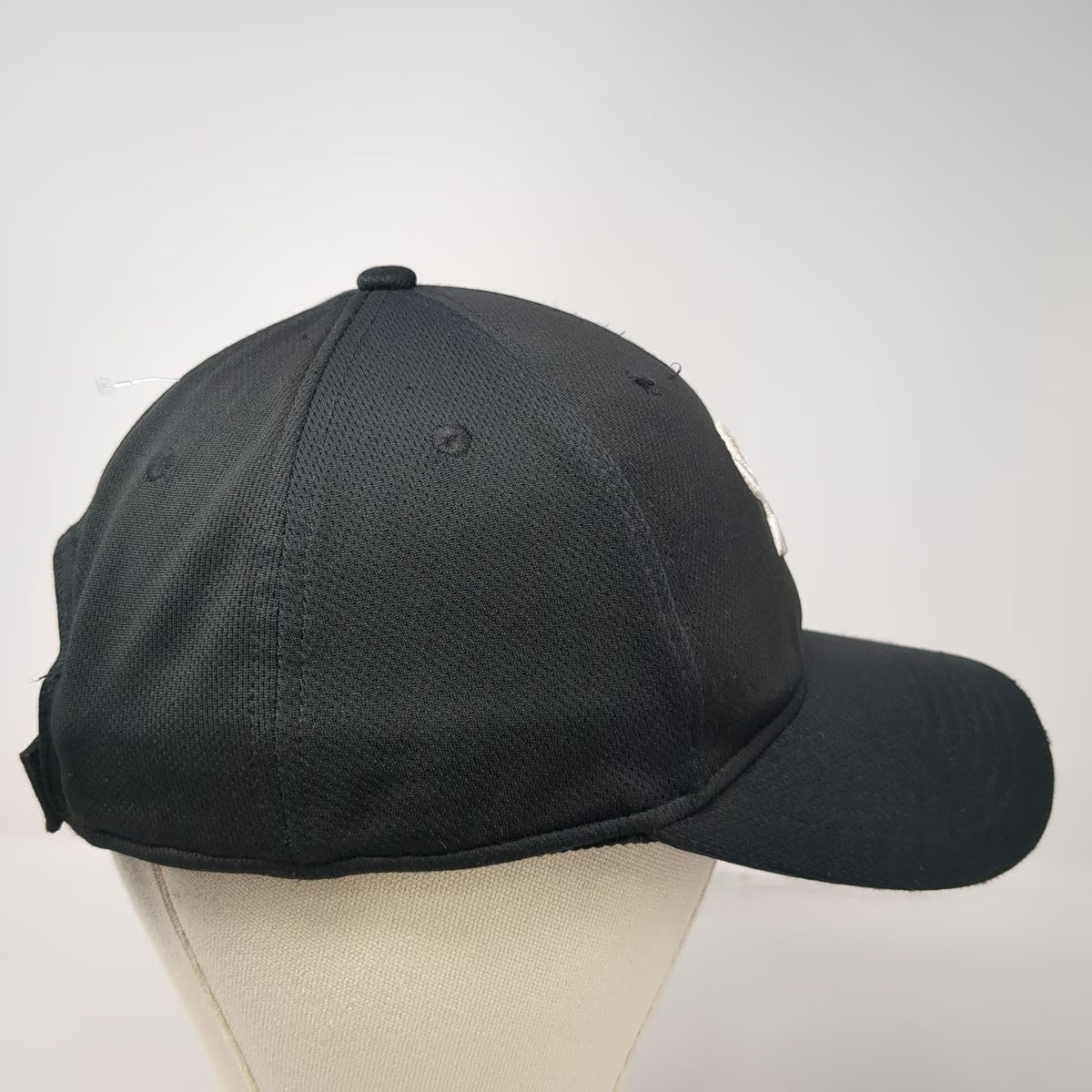 OC Sports Chicago White Sox MLB Baseball Cap Black One Size OSFM Strapback Hat