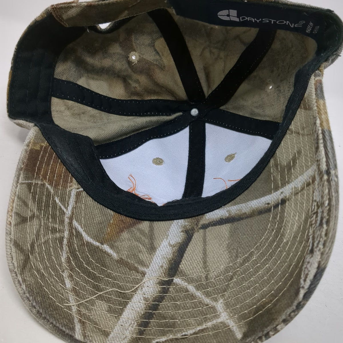 Daystone Baseball Cap Green Camo One Size Realtree Hardwoods Rolfson Oil Orange