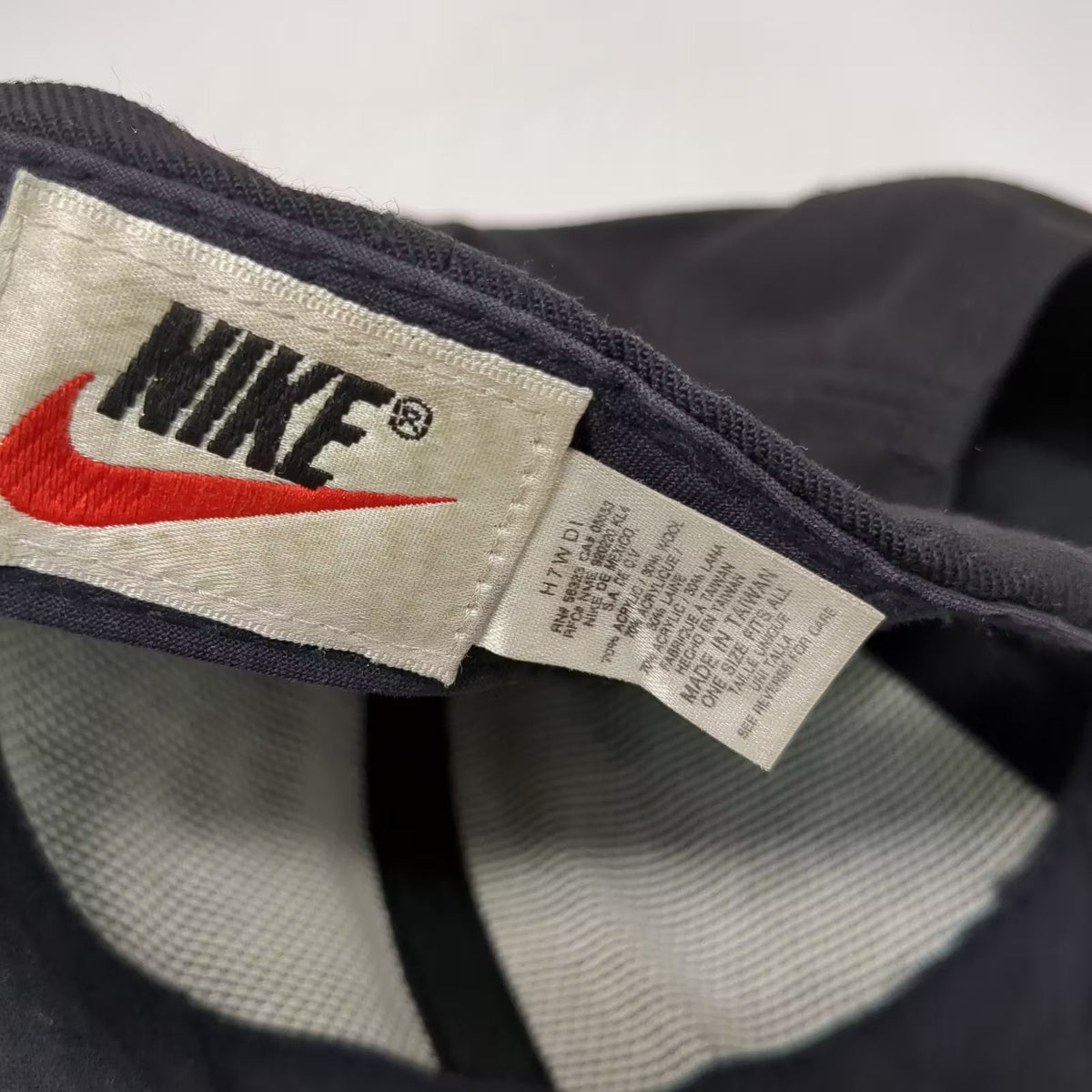 Nike Baseball Cap Black Green Undervisor Slideback Adjustable Hat Logo Vintage