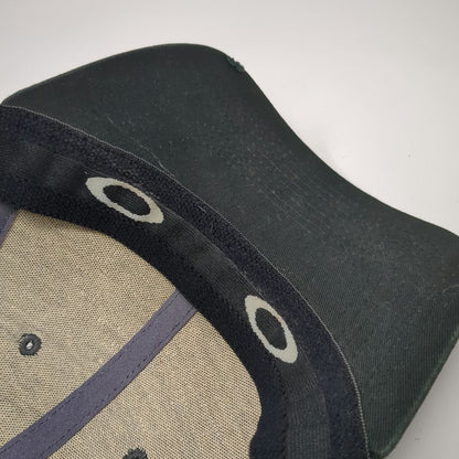Oakley Baseball Cap Gray One Size Hat Fitted Mesh Textured Logo Black