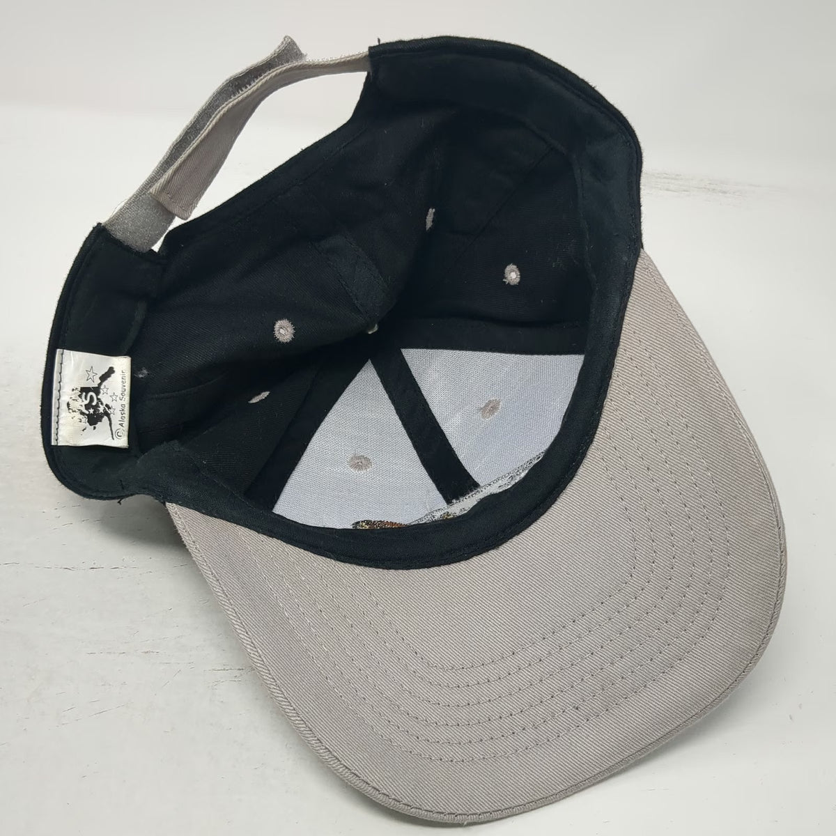 Alaska Souvenir Baseball Cap Black Gray One Size Sitka Alaska Eagle Mountain Hat