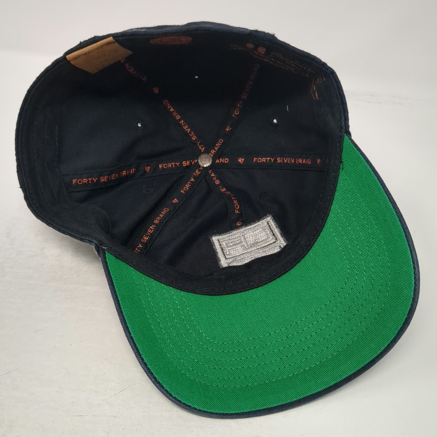 '47 Los Angeles Kings NHL Blue Size M Fitted Green Underbrim Shield Hockey Hat