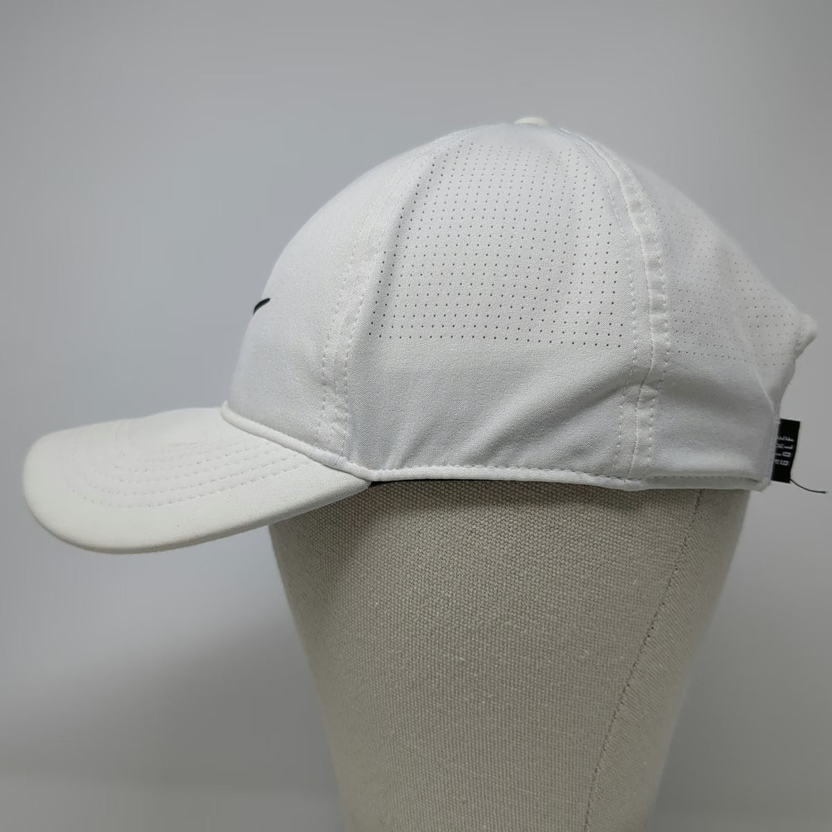 Nike Baseball Cap White One Size Dri-FIT ADV Perforated Golf Swoosh Logo Hat