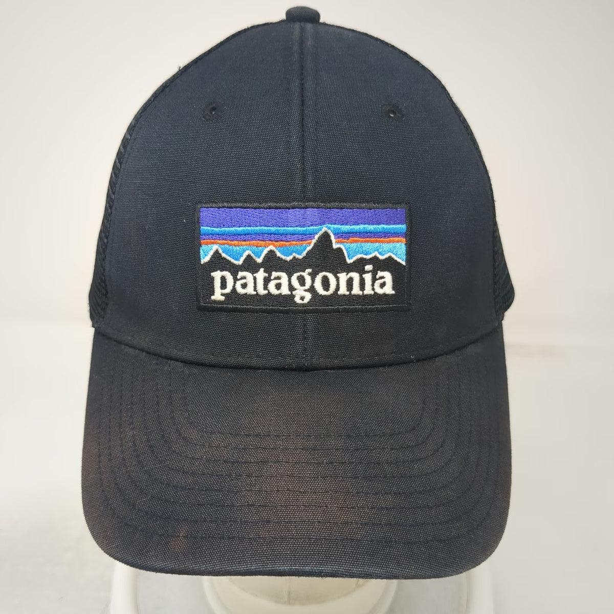 Patagonia Trucker Hat Black One Size Mesh Snapback Fitz Roy Mountain Patch