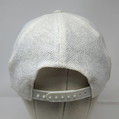 Sportcap 5 Panel White Hat OSFM Sea World 25th Anniversary Snapback Rope Mesh
