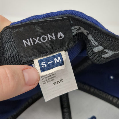 Nixon Baseball Cap Blue M Fitted Hat Flexfit Logo Curved Brim Stretch Fit