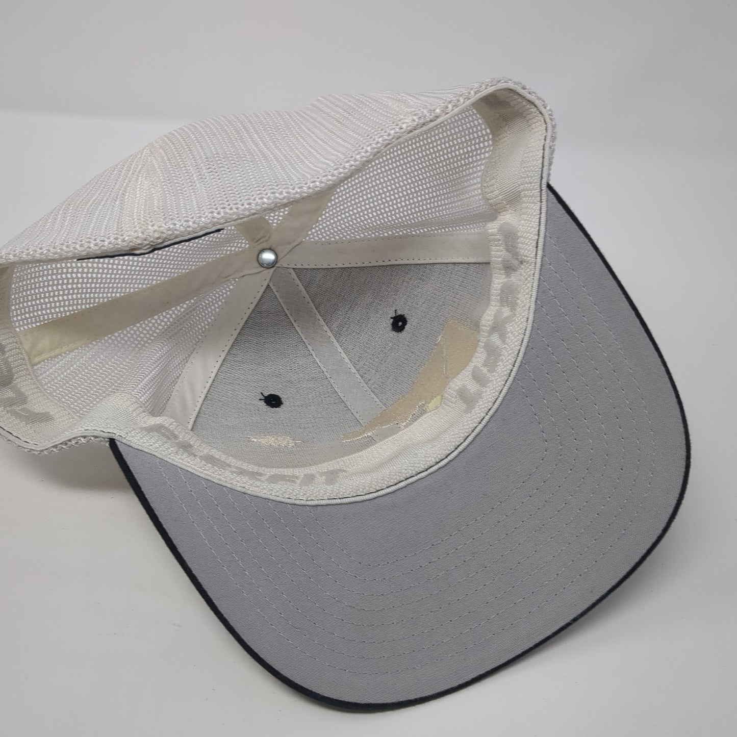 Idaho Gun Fitted Mesh Back Trucker Hat Black One Size Flexfit Yupoong