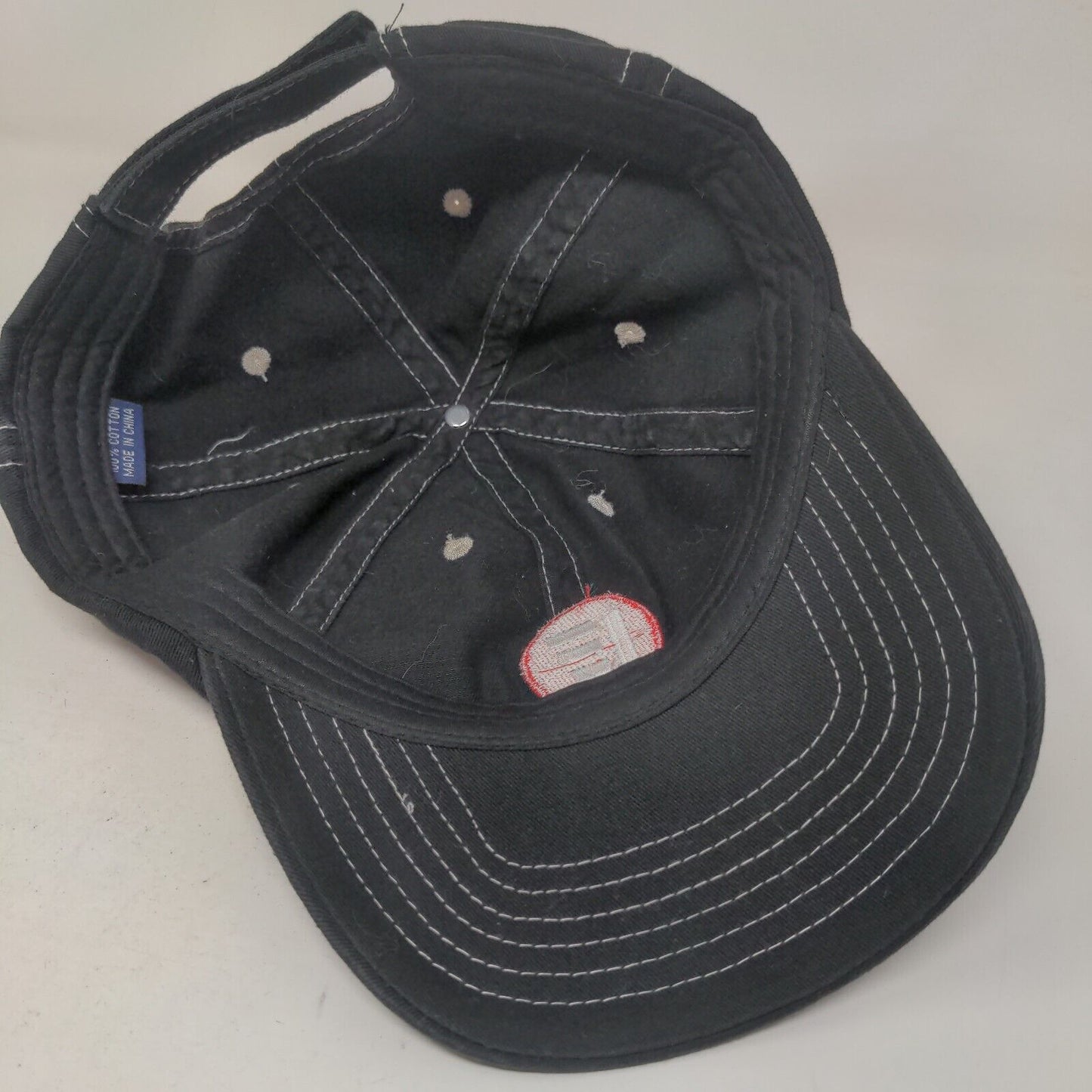 Unbranded Strapback Hat Black One Size Logo Embroidered 6 Panel