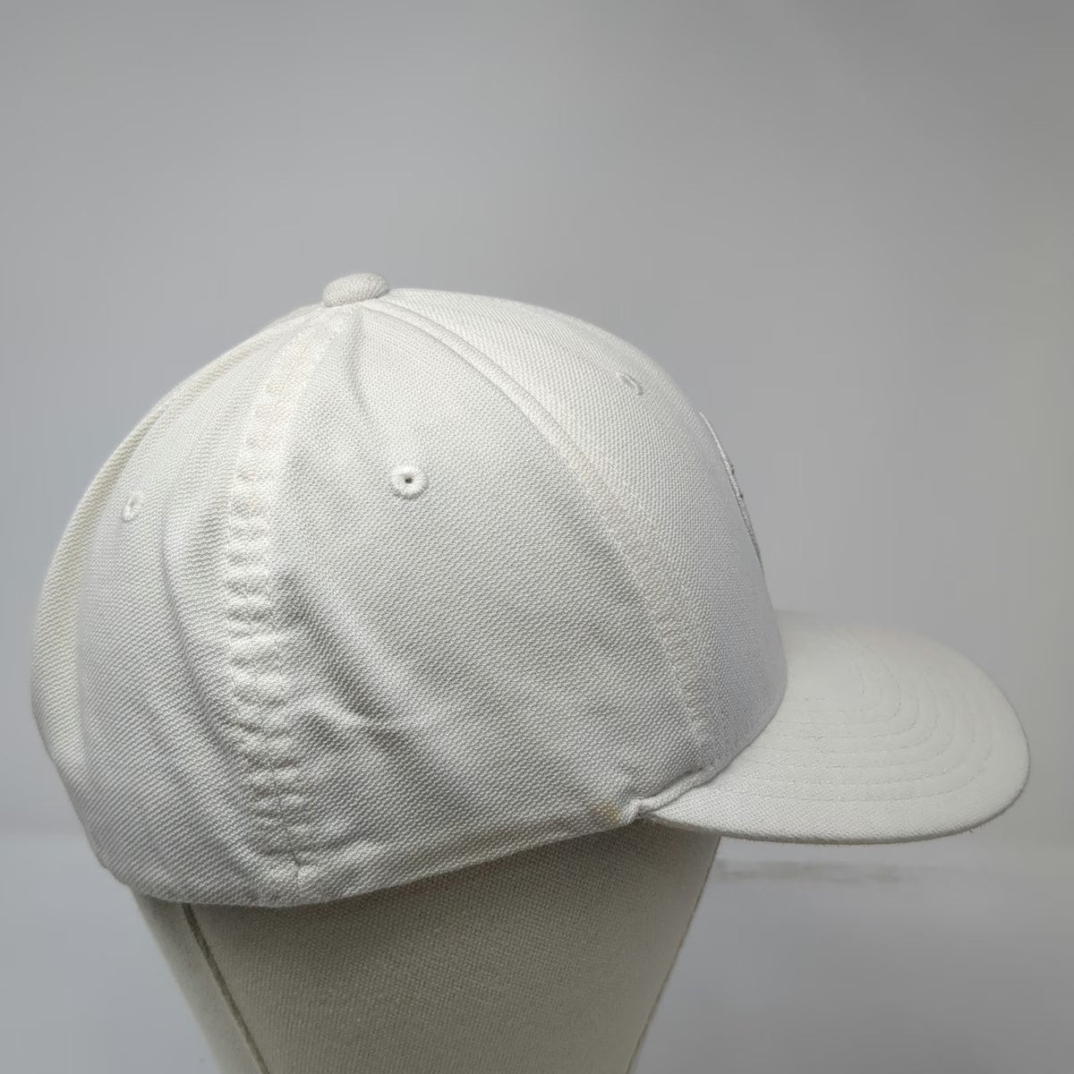 TravisMathew Baseball Cap White One Size Palm Tree Patch Golf Flexfit Sport Hat
