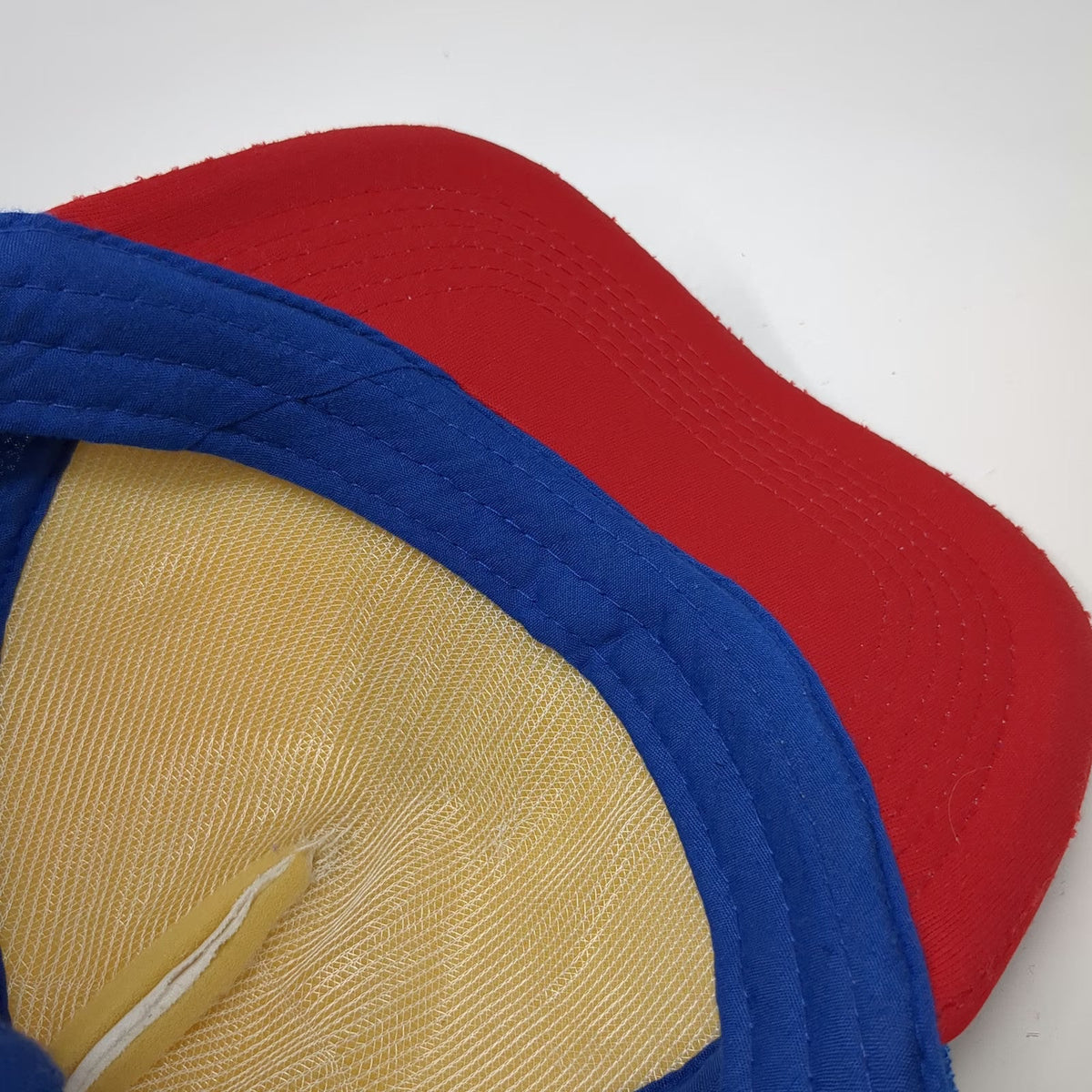Pabst Blue Ribbon Trucker Hat White Blue Red One Size Mesh Snapback Beer Logo