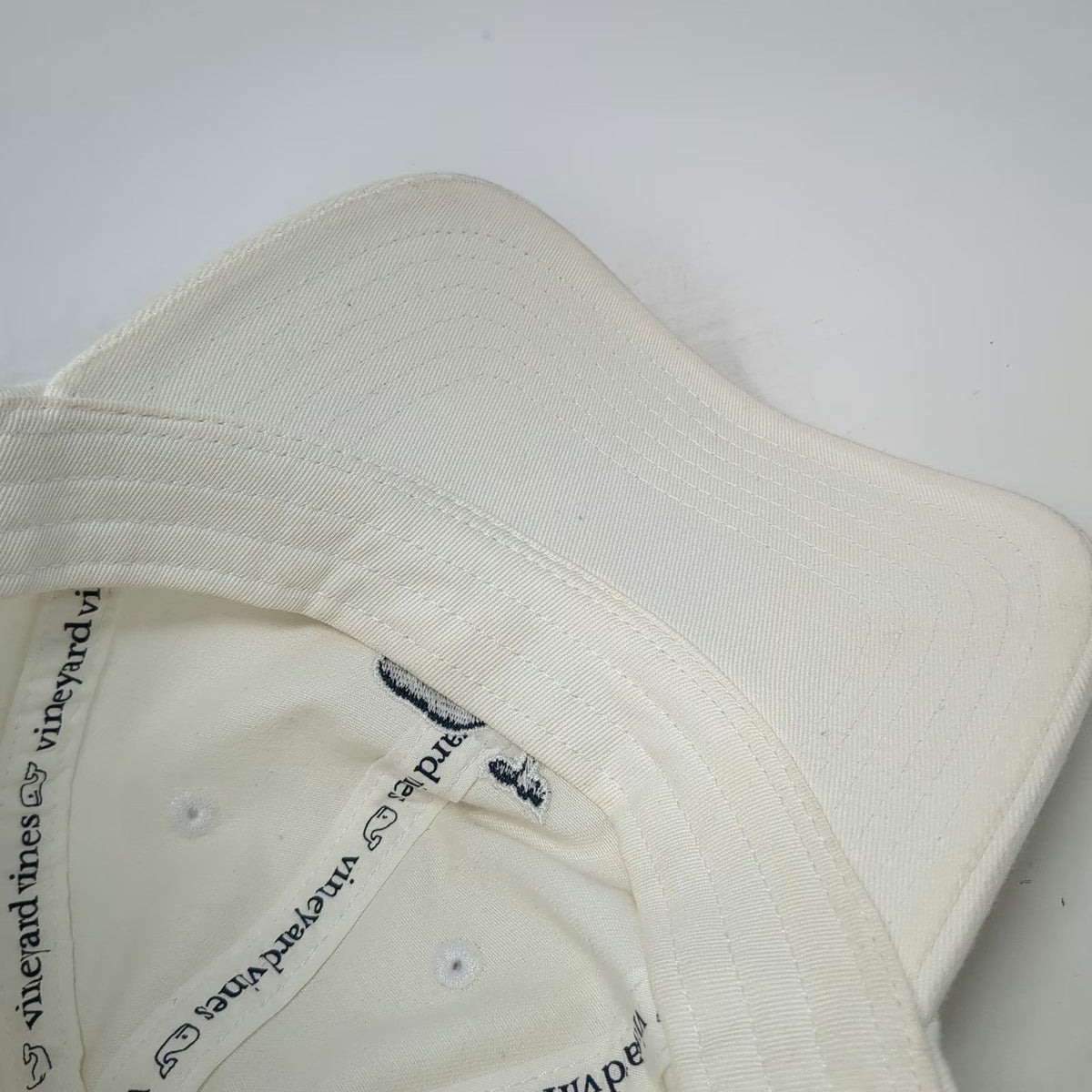 Vineyard Vines Baseball Cap White One Size Whale Logo Embroidered Slideback Hat