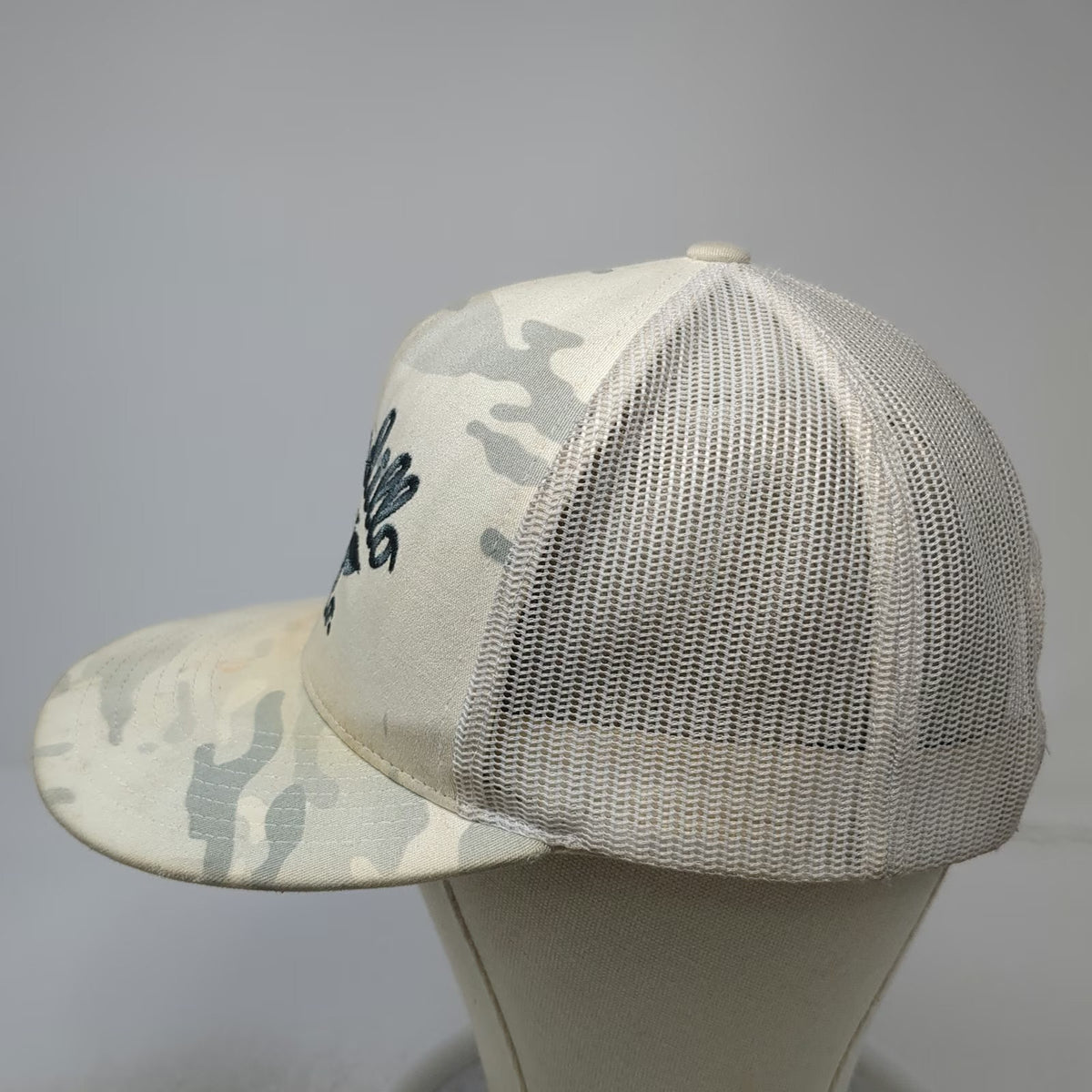 Armadillo Hat Co. Trucker White Gray One Size Camo Mesh Snapback Feather Logo