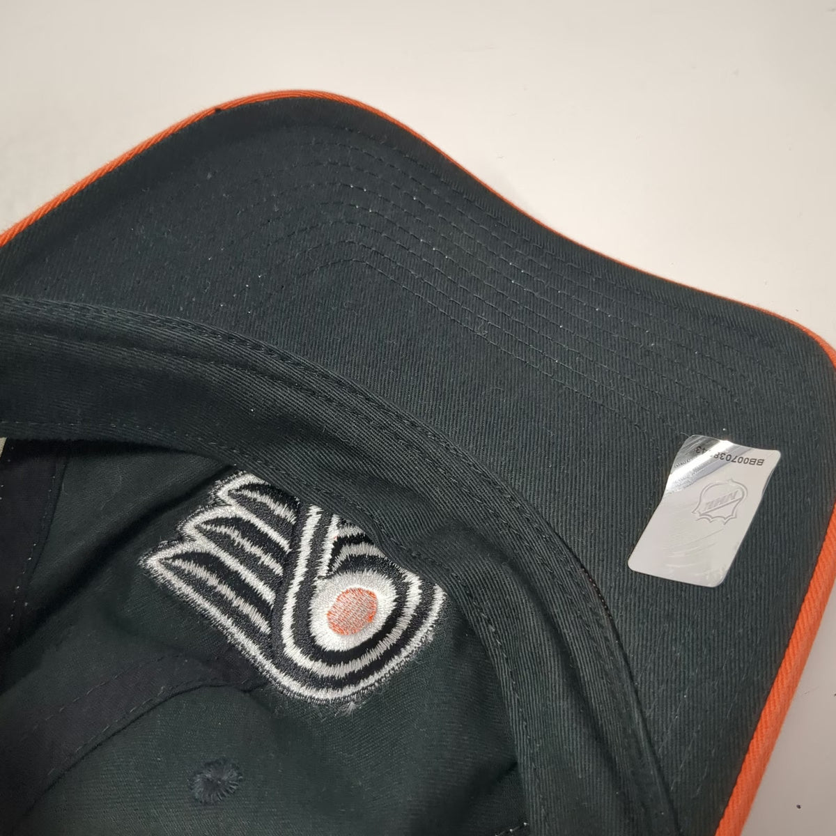 Philadelphia Flyers NHL Reebok Baseball Cap Black White Orange One Size Logo