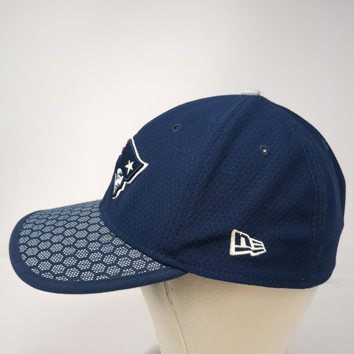 New Era New England Patriots NFL Blue One Size Cap Stretch Fit Hex Brim Logo Hat