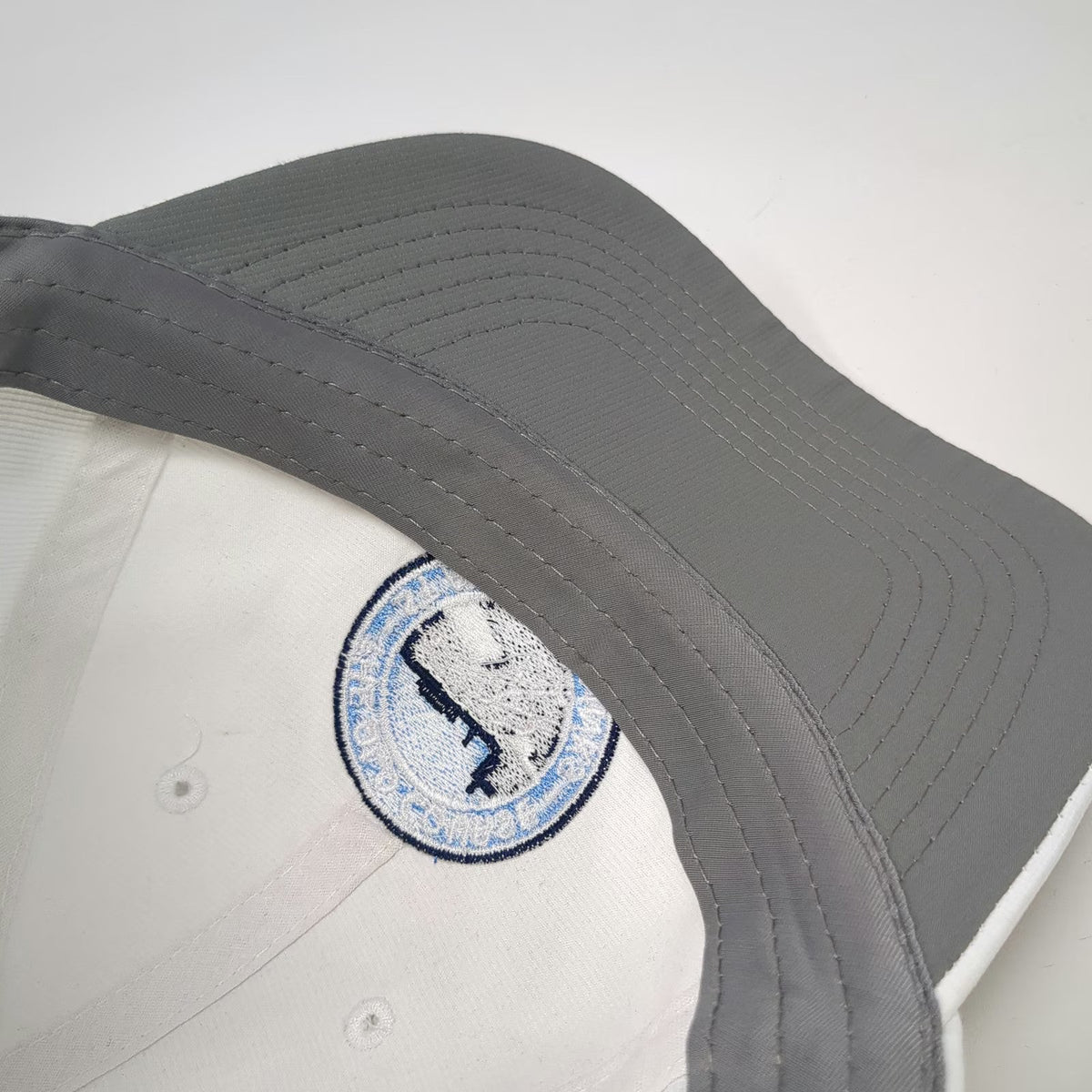 The Swilcan Bridge Collection Baseball Cap White One Size St Andrews Links Hat