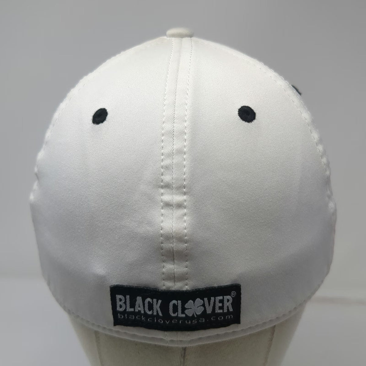 Black Clover Baseball Cap White XL Live Lucky Fitted Clover Embroidered Golf Hat