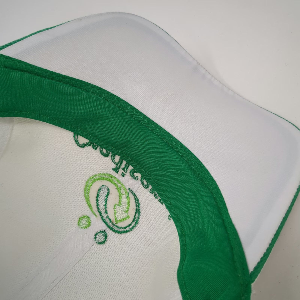 Sun Shine Baseball Cap White One Size Crediservir Embroidered Logo Slideback Hat