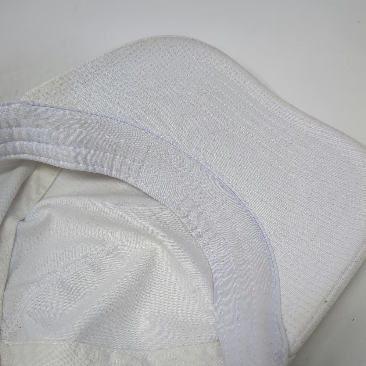 PGA Tour 5 Panel White One Size Mesh Golfer Logo Performance Slideback Golf Hat