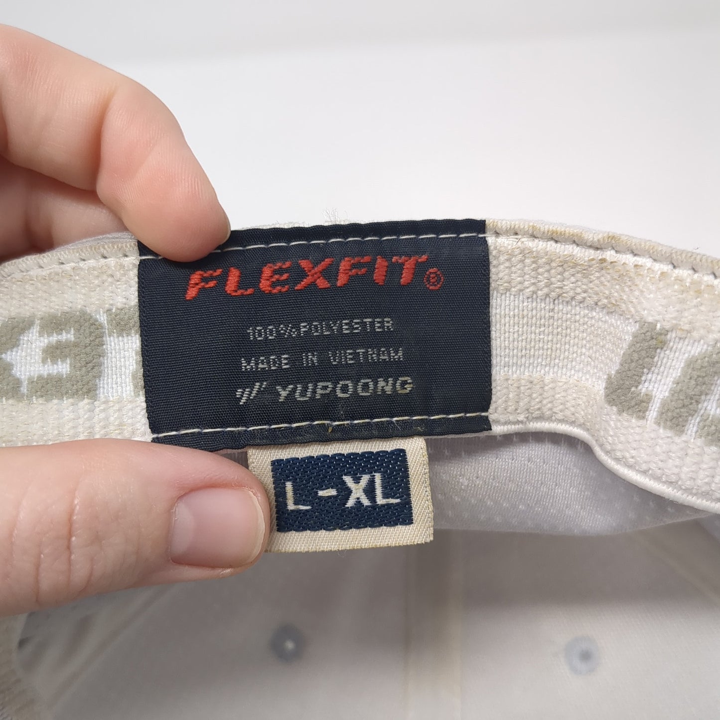 Travis Matthew Fitted Baseball Cap Gray Size XL Embroidered Flexfit Yupoong