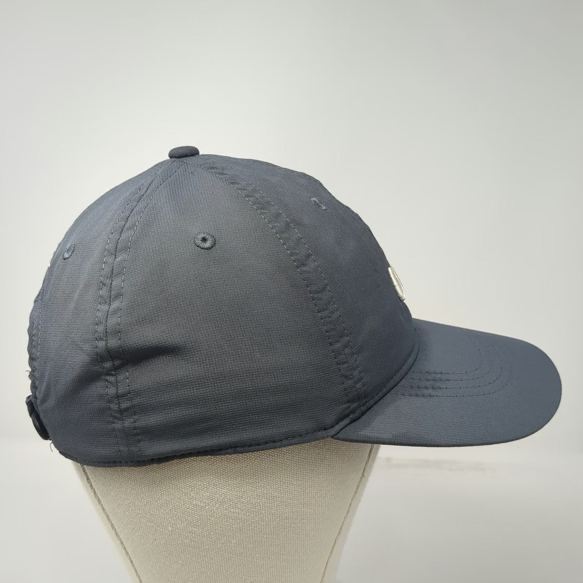 Nike Baseball Cap Gray One Size Strapback Embroidered Swoosh Logo Hat Polyester