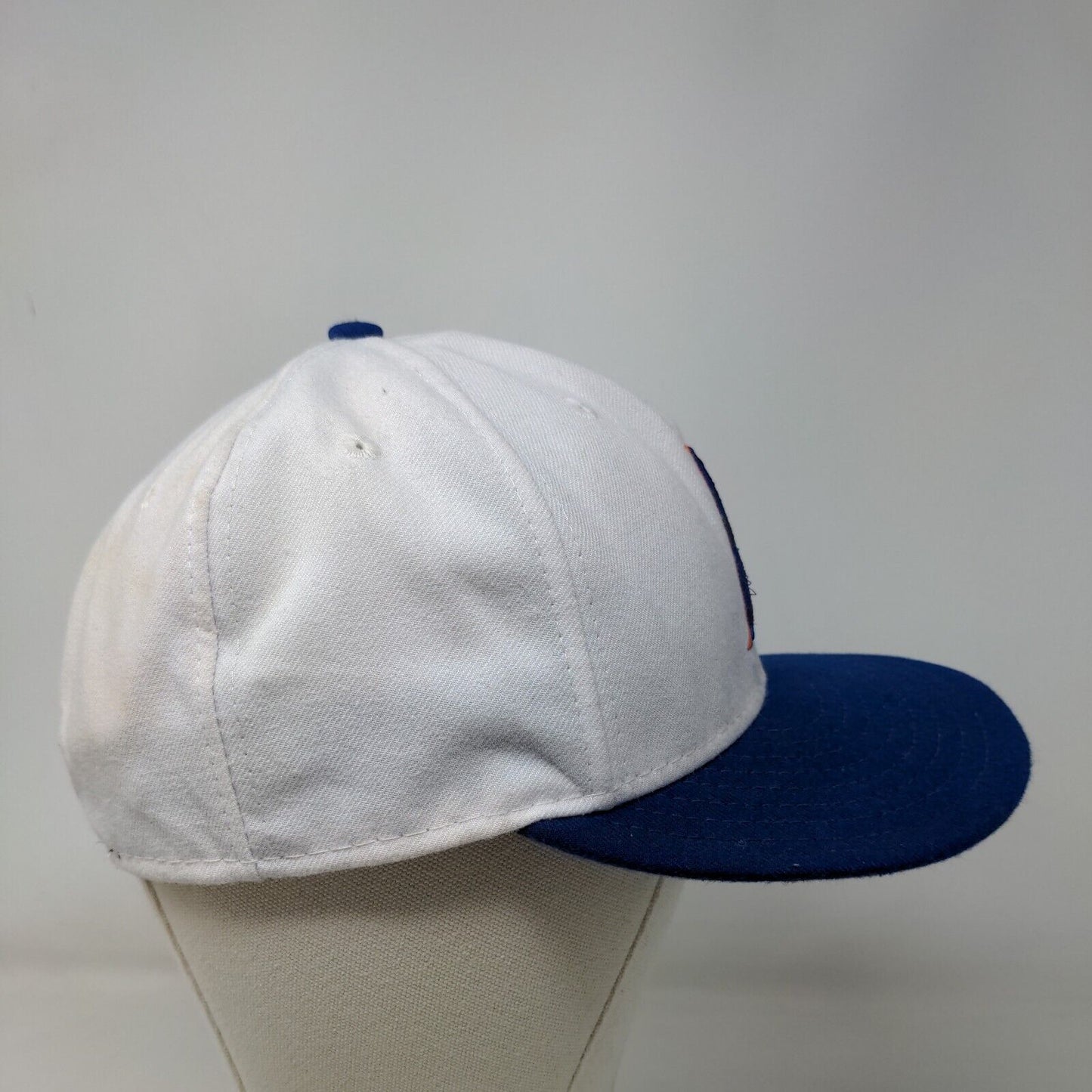 New Era Men's Fitted Hat White Blue Size 7 1/8 Florida Gators Embroidered Logo