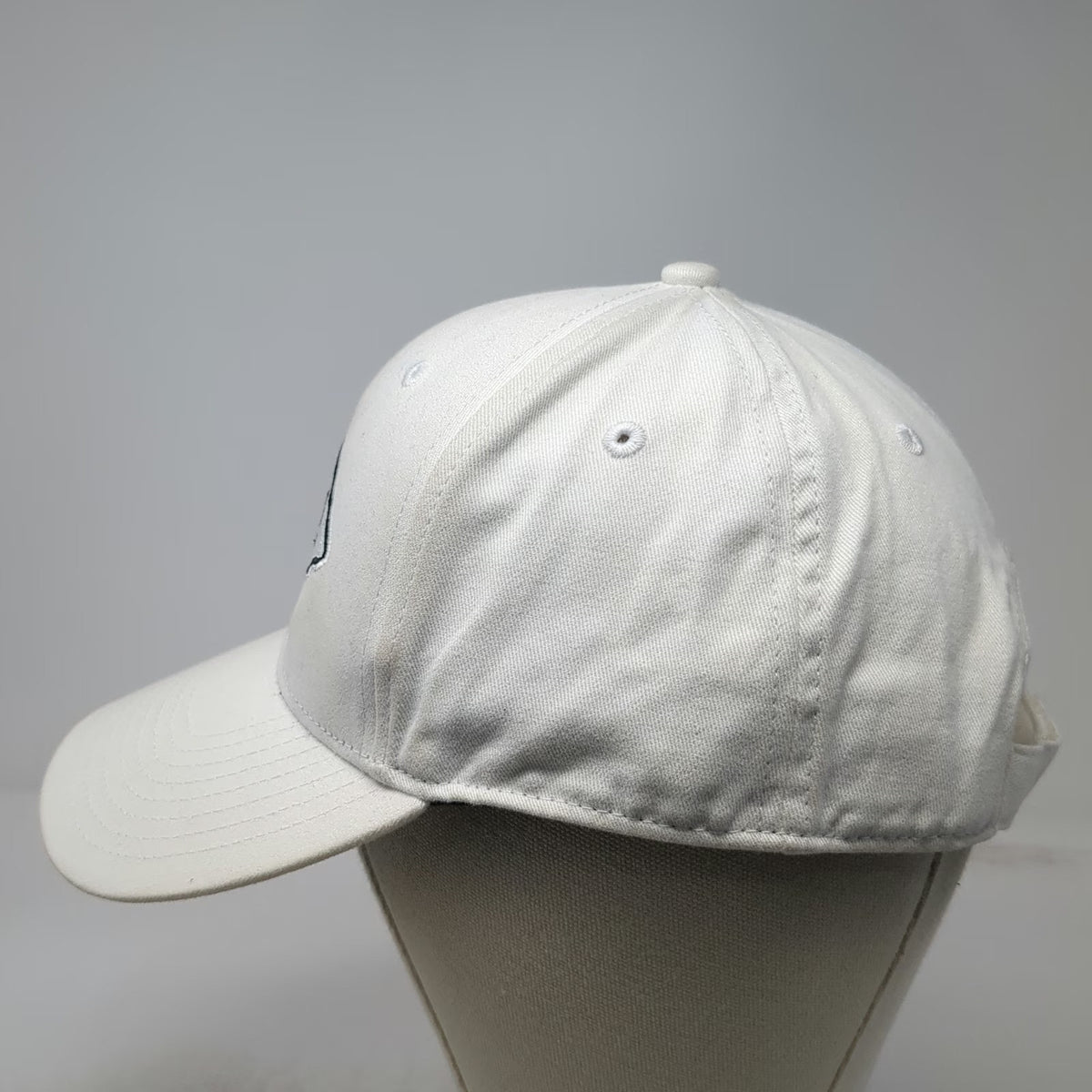 Kansas City Chiefs NFL Team Apparel White One Size Strapback Cap Curved Brim