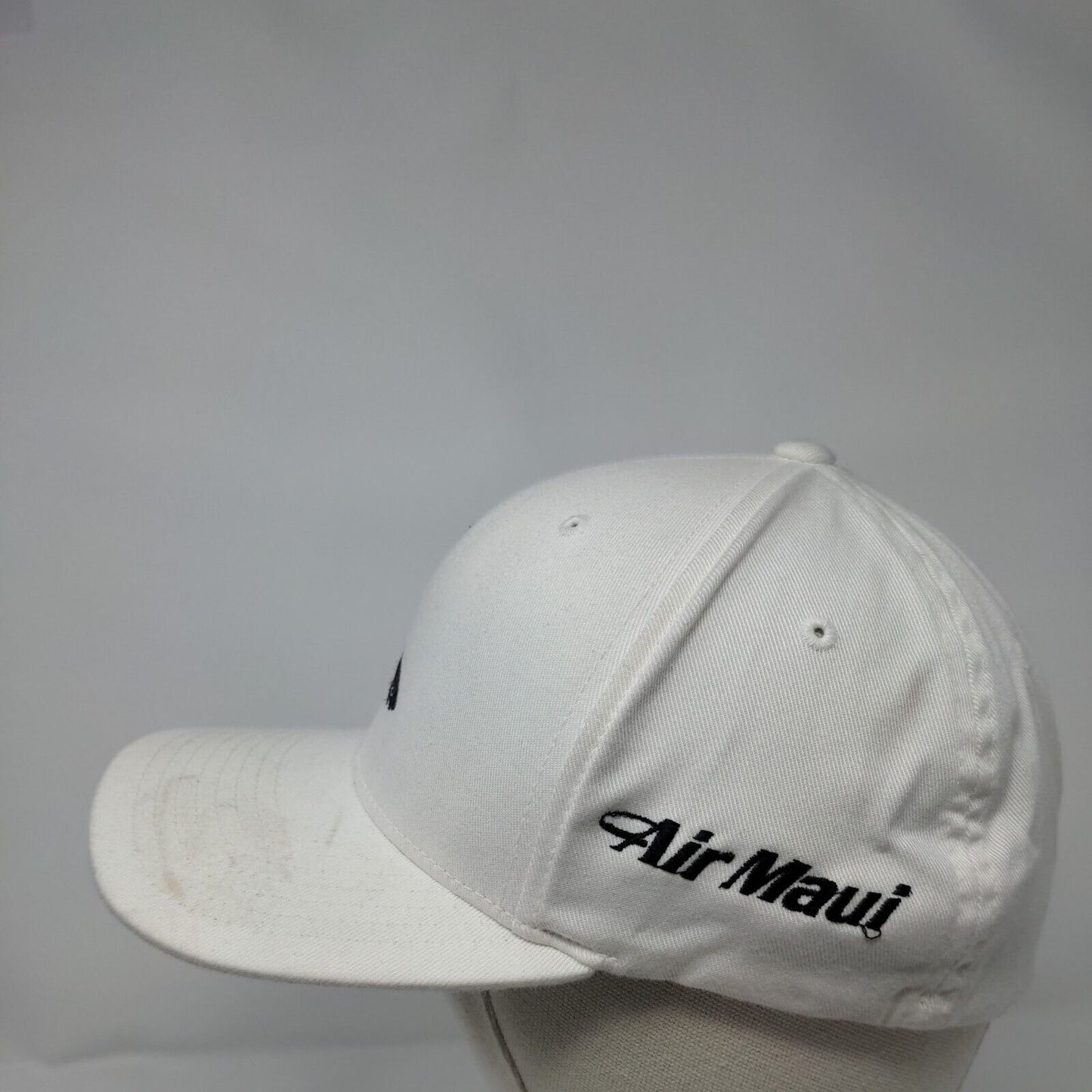 Air Maui Fitted Hat White L/XL Embroidered 6 Panel Flexfit Yupoong
