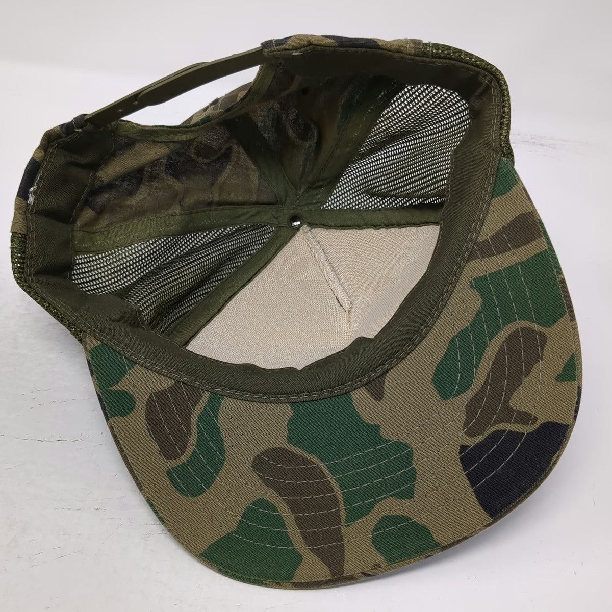 Schmidt 5 Panel Green Brown Black White One Size Hat Mesh Snapback Camo Tree