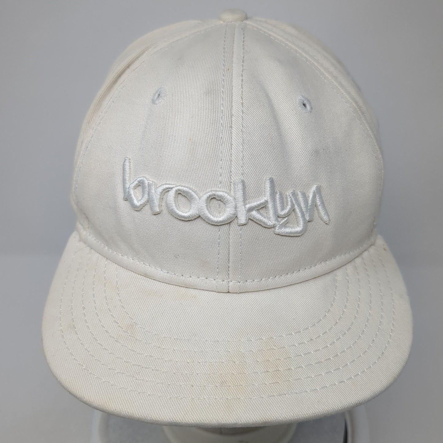 Brooklyn Fitted Baseball Cap Beige One Size Embroidered 6 Panel A-Flex