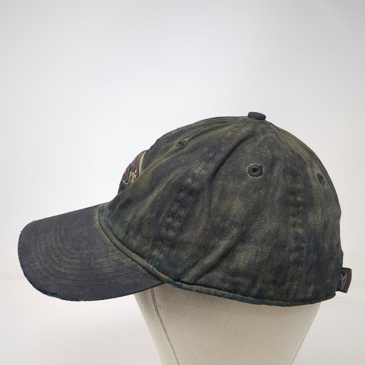 Atlanta Falcons NFL Reebok Cap Black One Size Distressed Red Underbrim Strapback