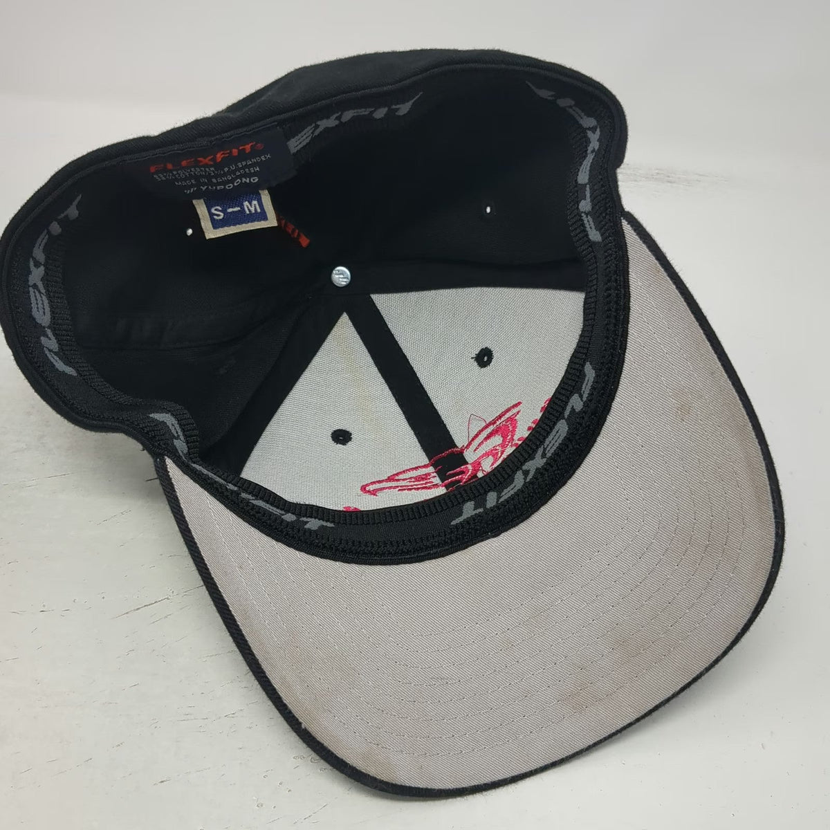Flexfit Baseball Cap Black Pink M WyoTech Eagle Embroidered Curved Brim hat